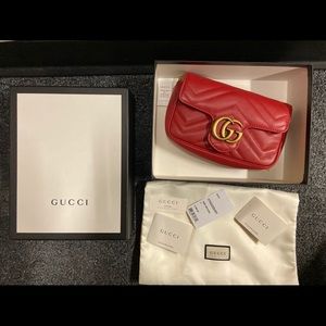 GG Marmont matelassé leather super mini bag